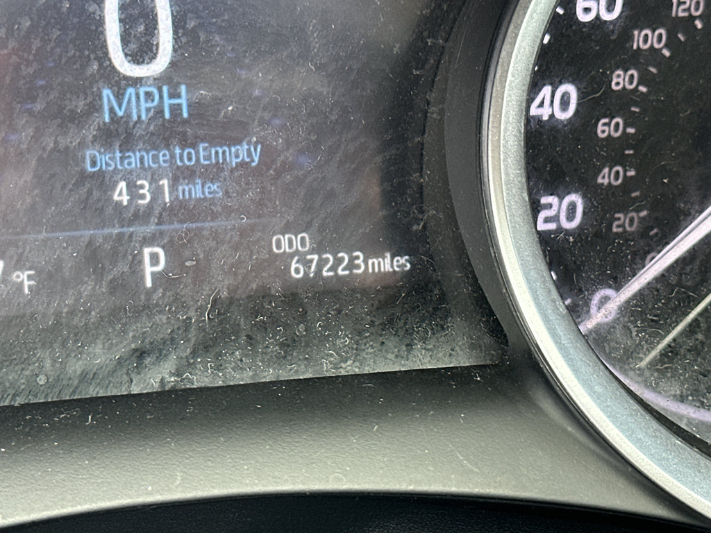 Used 2022 Toyota Camry XLE FWD image 23