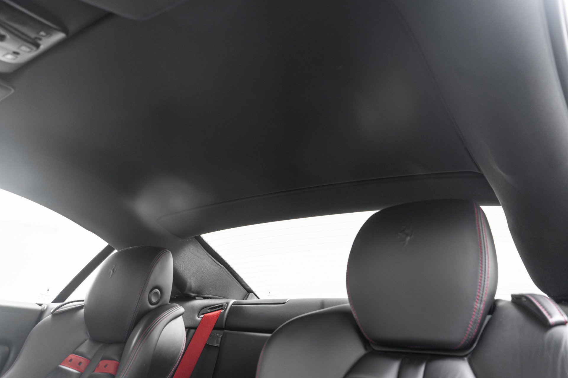 Used 2013 Ferrari California image 34