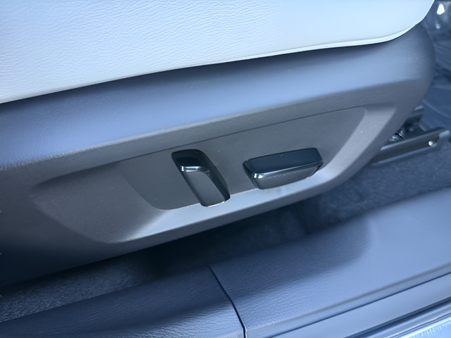 New 2026 Mitsubishi Outlander SEL FWD image 22