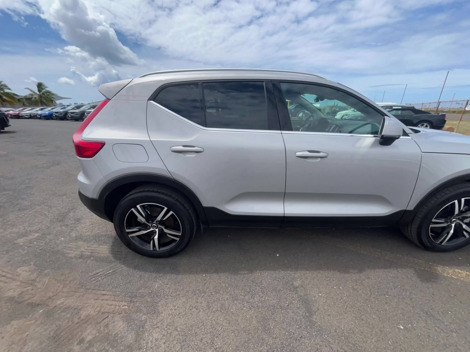 Used 2024 Volvo XC40 B5 Core AWD/4WD image 15