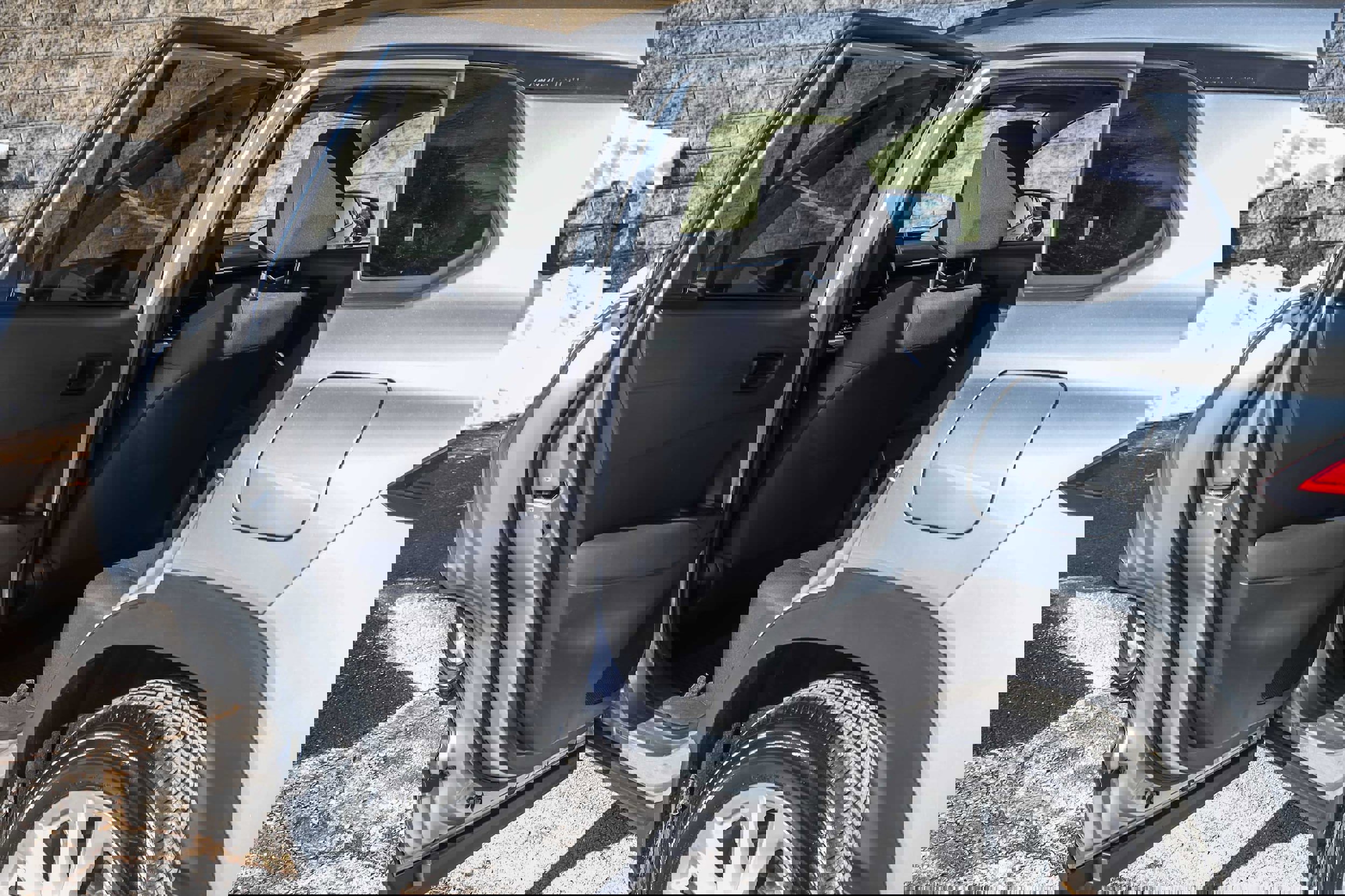 Certified 2023 Toyota Corolla Cross LE w/ Moonroof Package image 20