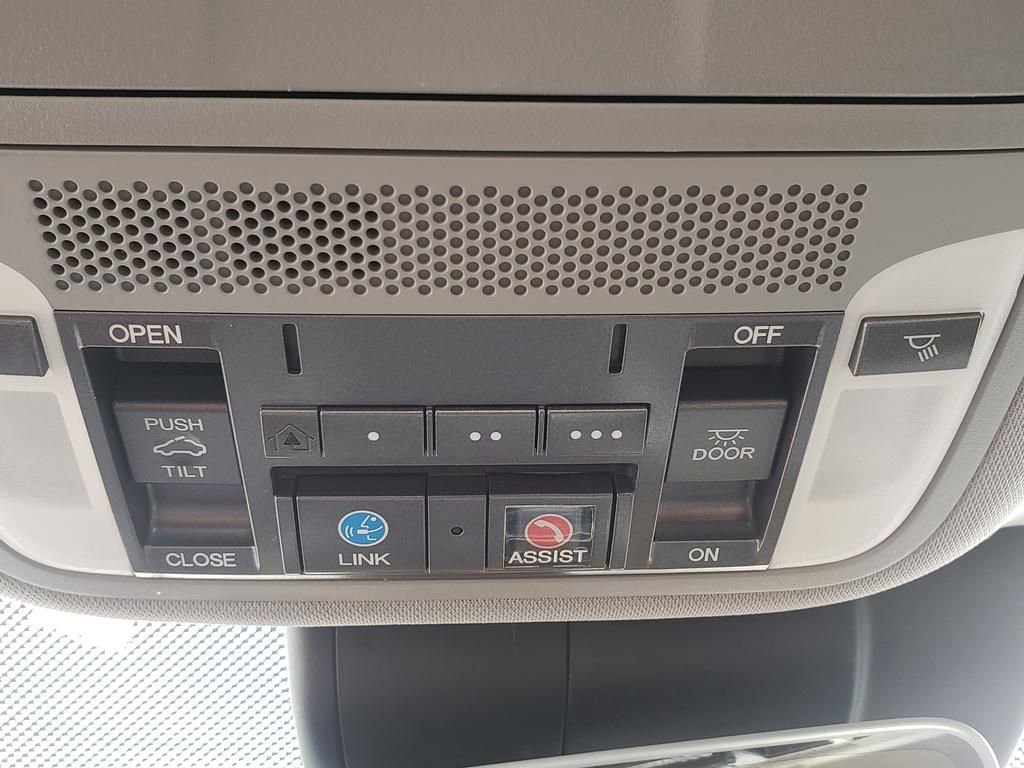 Used 2020 Acura TLX w/ Technology Package image 34