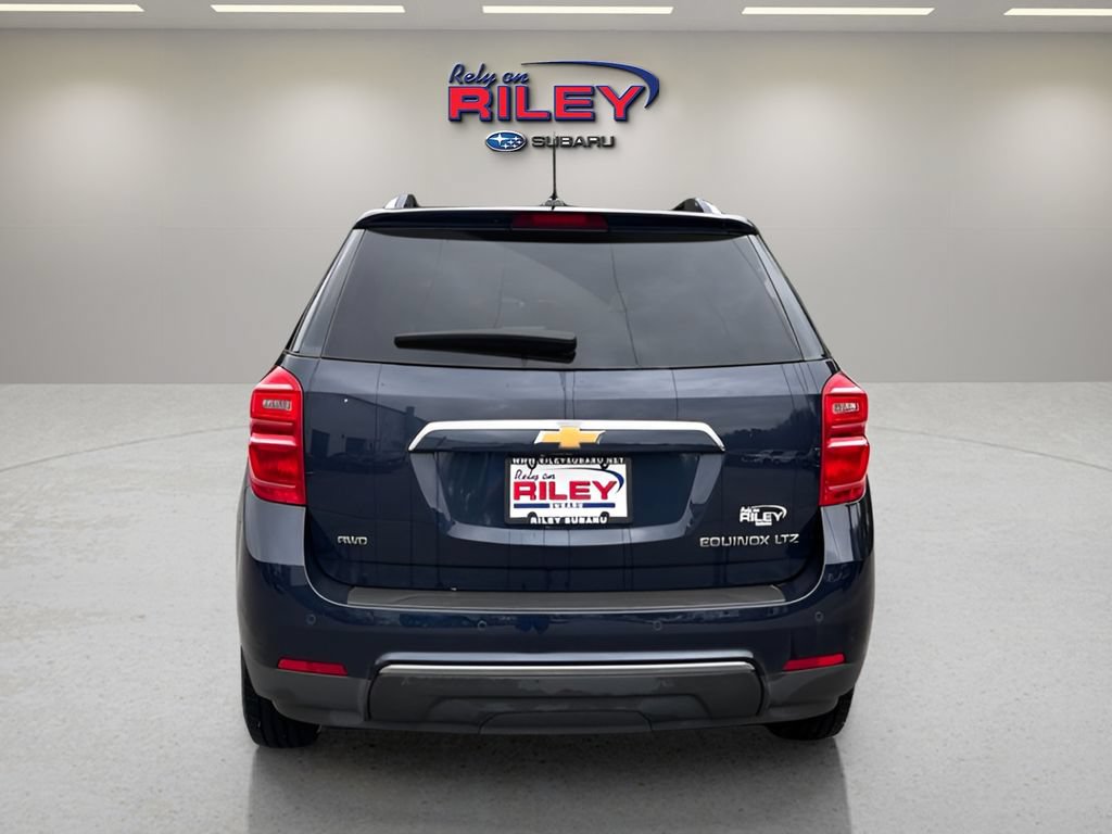 Used 2016 Chevrolet Equinox LTZ w/ Enhanced Convenience Package AWD/4WD image 4