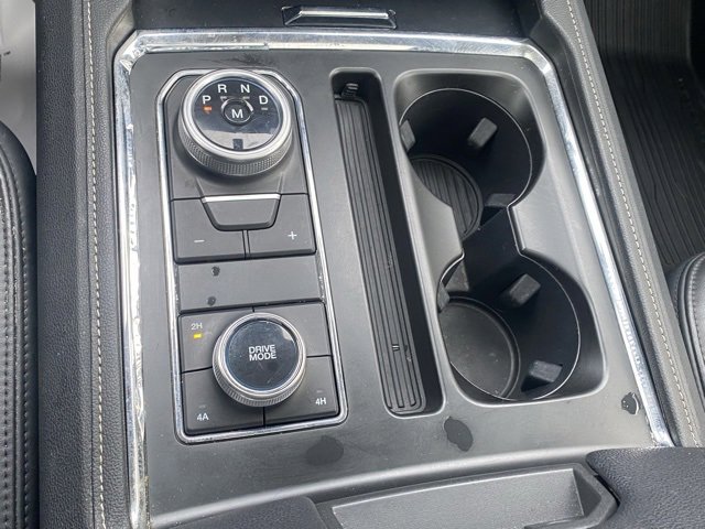 Used 2023 Ford Expedition XLT image 23