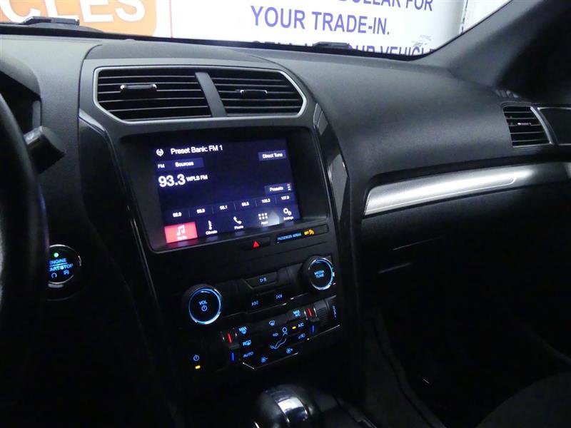 Used 2019 Ford Explorer XLT w/ Equipment Group 201A image 11