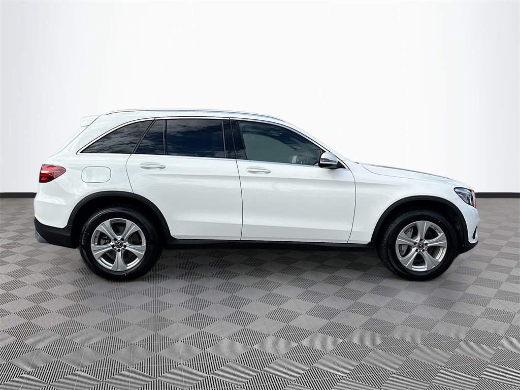 Used 2018 Mercedes-Benz GLC 300 4MATIC w/ Multimedia Package image 5