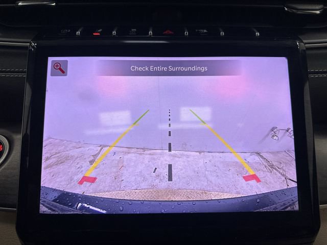 Used 2025 Jeep Grand Cherokee Limited w/ Black Appearance Package image 25