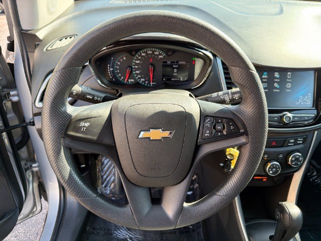 Used 2017 Chevrolet Trax LS AWD/4WD image 20