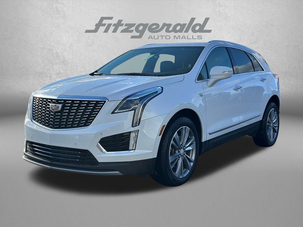 Used 2025 Cadillac XT5 Premium Luxury image 2