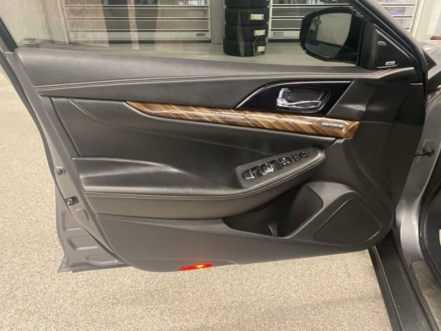 Used 2018 Nissan Maxima Platinum image 30