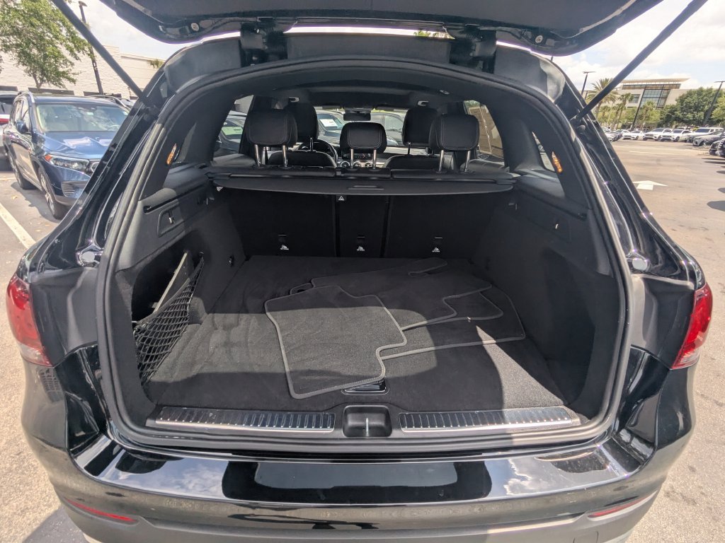 Used 2022 Mercedes-Benz GLC 300 4MATIC w/ Premium Package Lite image 26