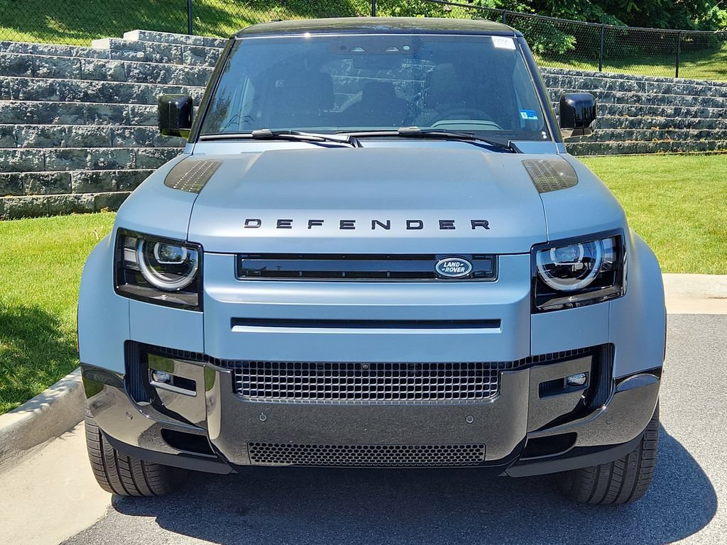 New 2026 Land Rover Defender 110 X-Dynamic SE AWD/4WD image 8