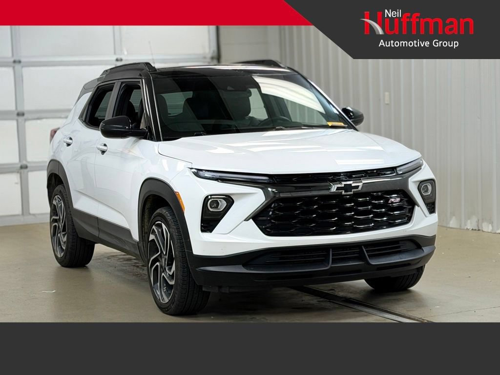 Used 2025 Chevrolet TrailBlazer RS w/ Convenience Package AWD/4WD image 1
