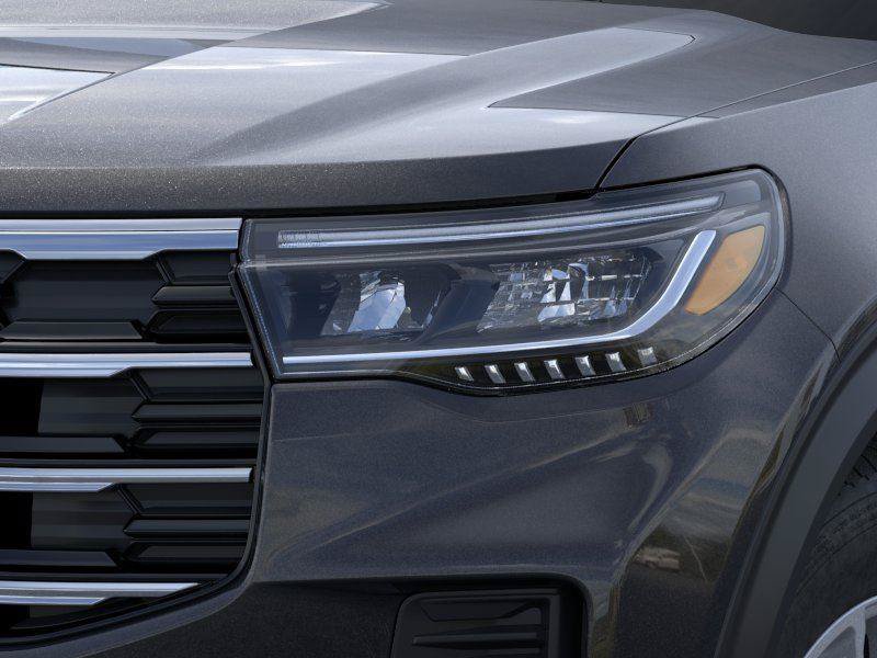 Used 2026 Ford Explorer Active AWD/4WD image 18
