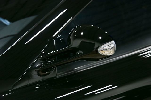 Used 2006 Mercedes-Benz SLR image 26