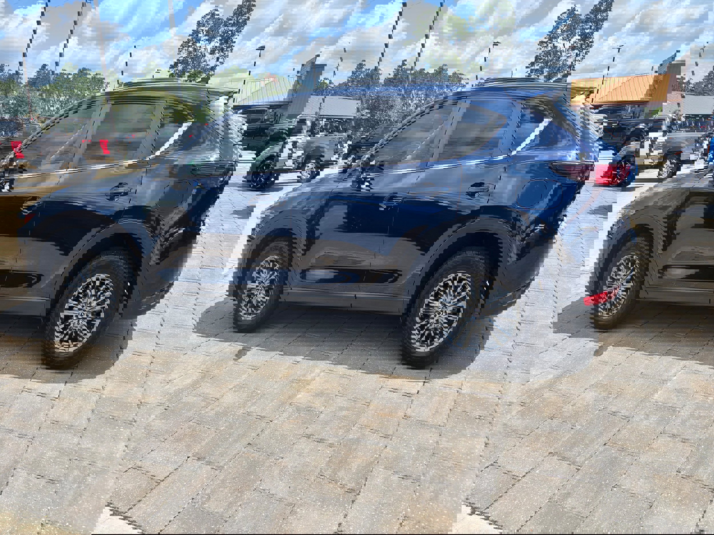 Used 2021 MAZDA CX-5 Touring image 8