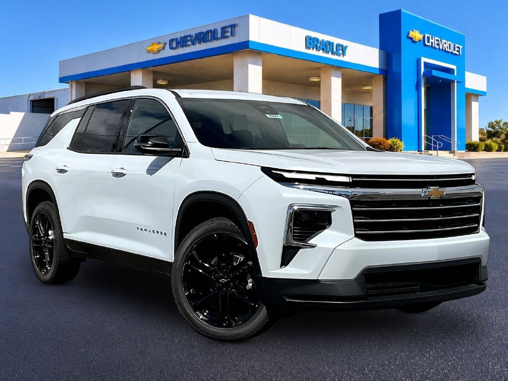 New 2027 Chevrolet Traverse LT w/ Driver Confidence Package FWD image 1
