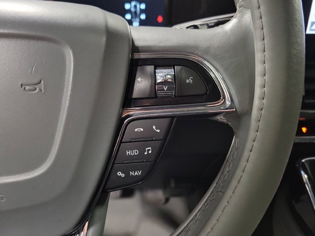Used 2019 Lincoln Navigator Reserve AWD/4WD image 28