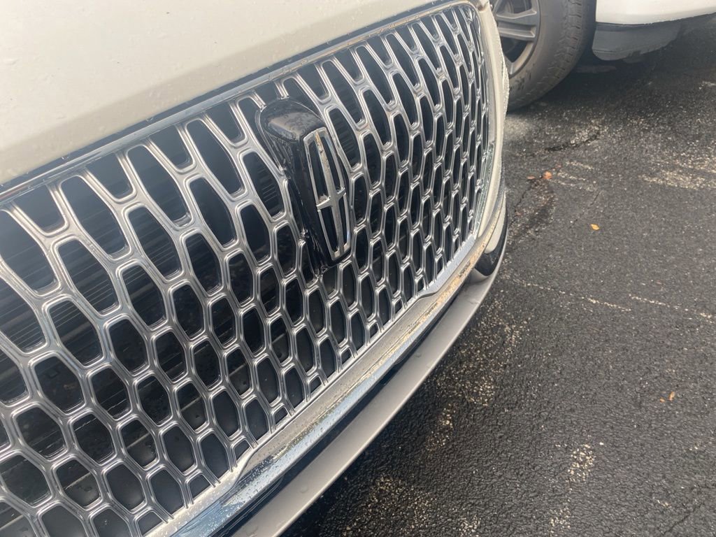 Used 2025 Lincoln Corsair FWD image 4