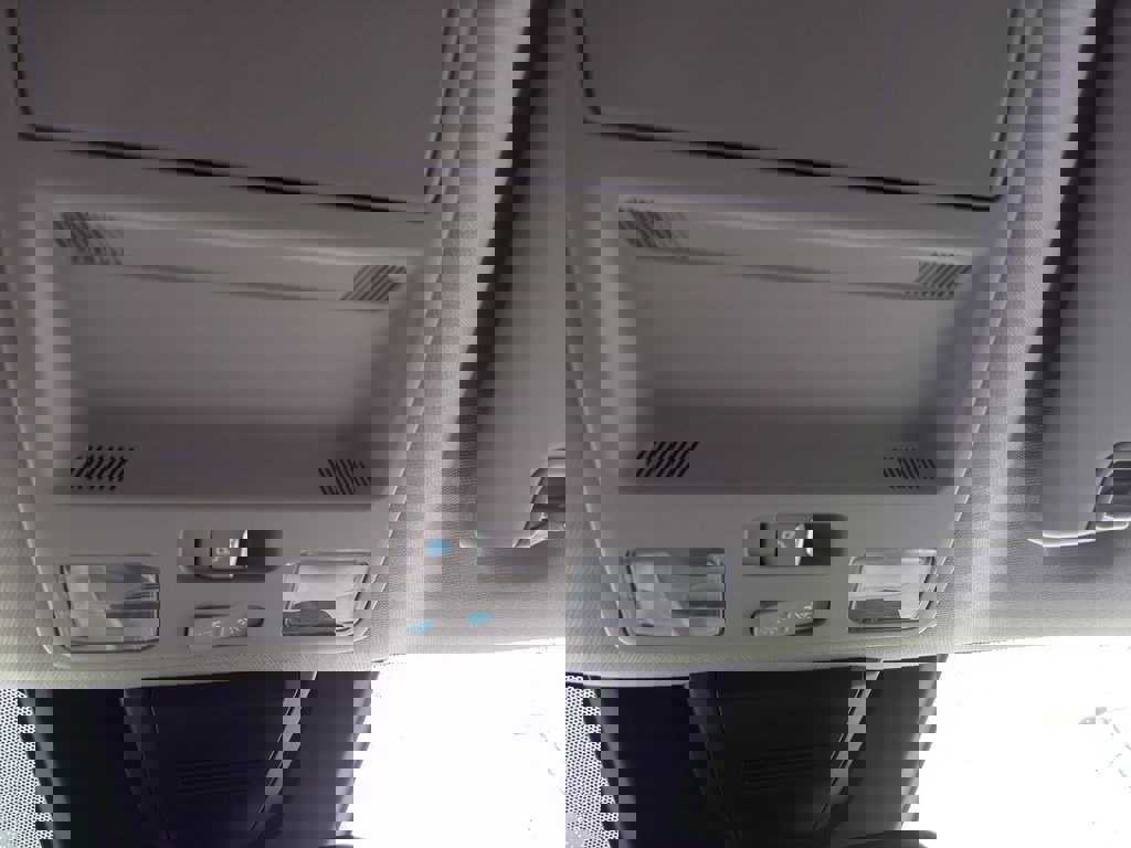 New 2025 Ford Ranger XLT w/ Equipment Group 301A High image 34