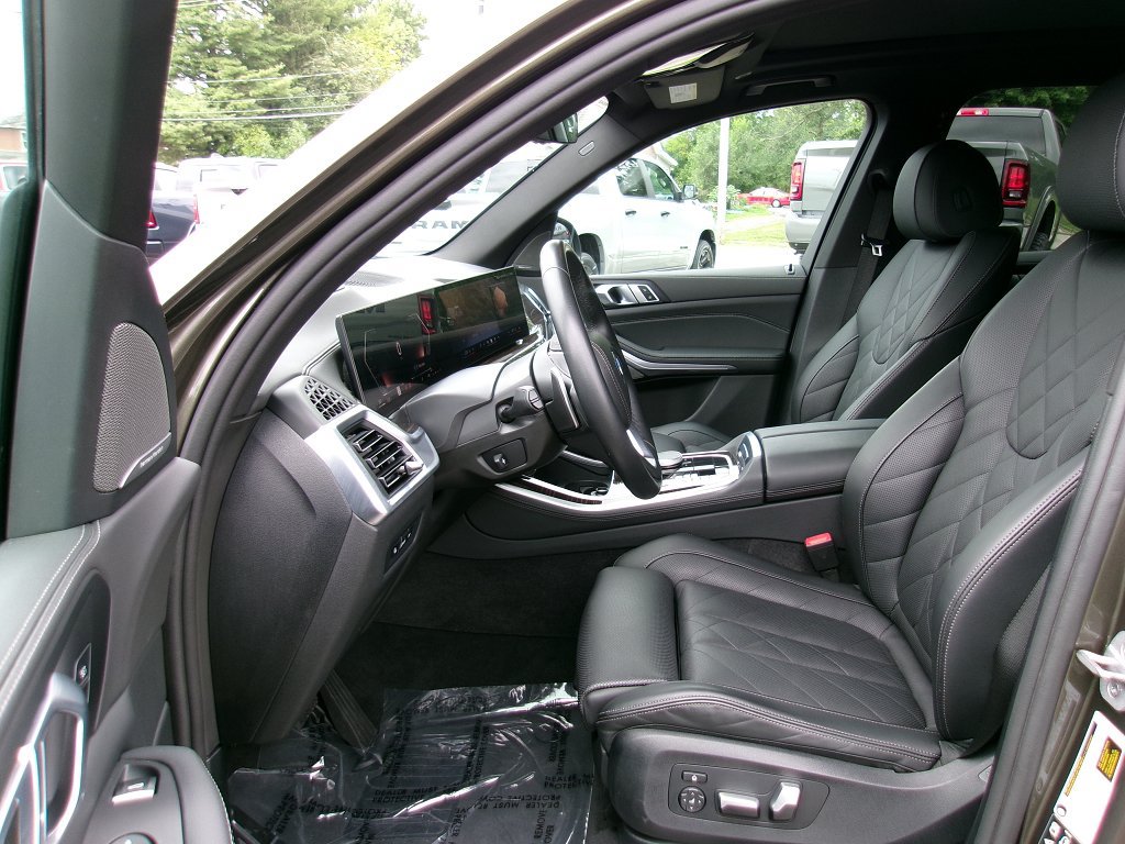 Used 2026 BMW X5 xDrive40i w/ Premium Package AWD/4WD image 7
