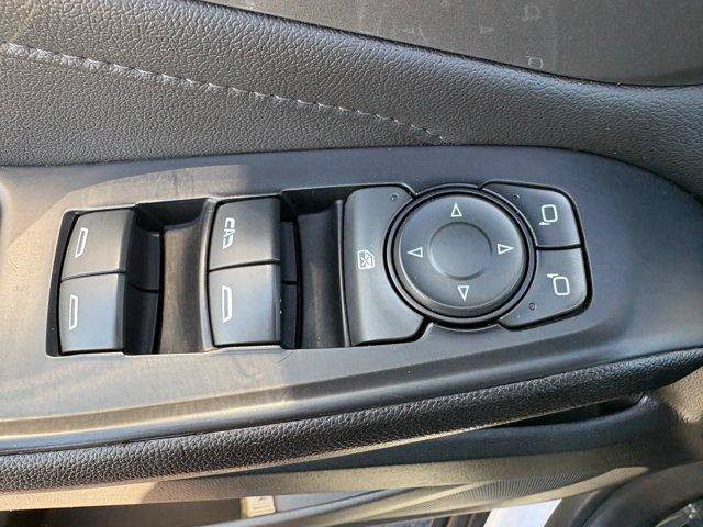 Used 2023 Chevrolet Traverse LT FWD image 18