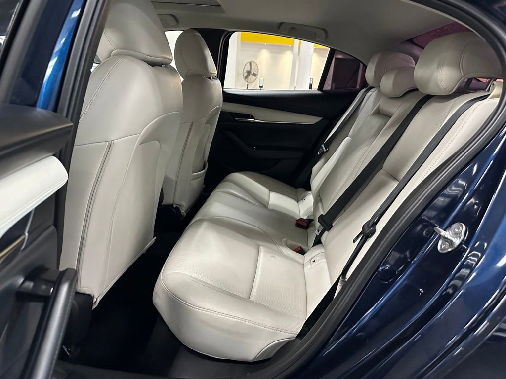 Used 2022 MAZDA MAZDA3 s image 27