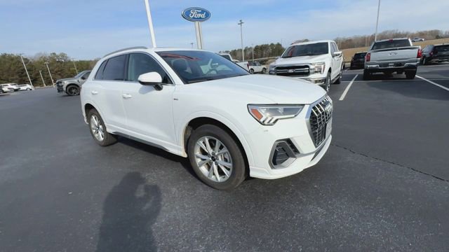 Used 2025 Audi Q3 2.0T Premium image 2