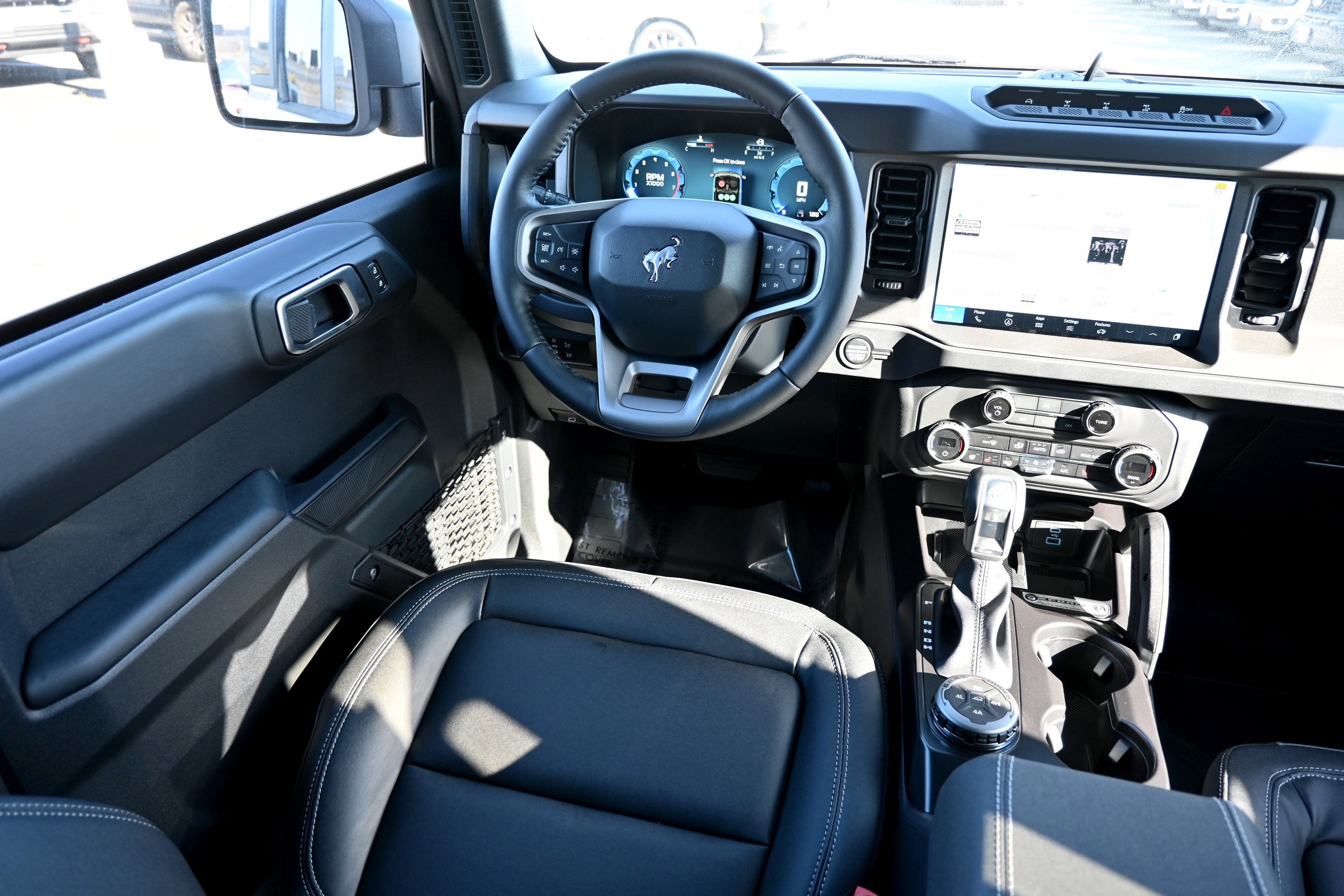 New 2025 Ford Bronco Badlands AWD/4WD image 29