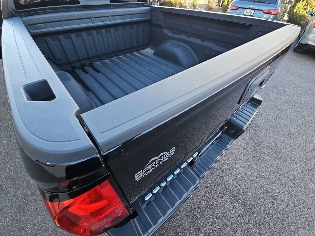 Used 2022 Chevrolet Colorado LT w/ LT Convenience Package image 20