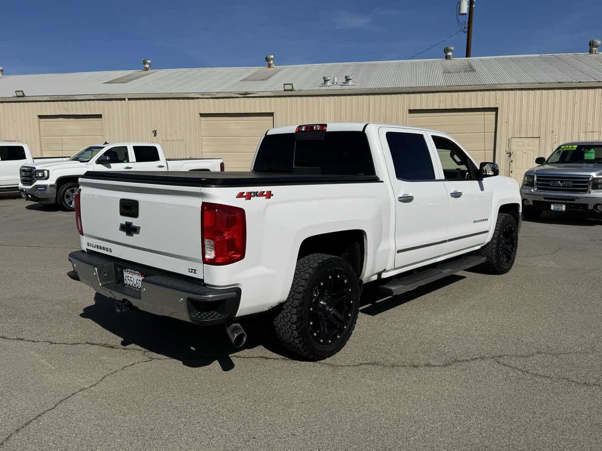 Used 2018 Chevrolet Silverado 1500 LTZ w/ Sport Package AWD/4WD image 11