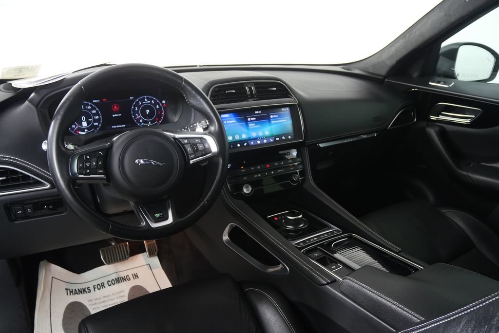 Used 2019 Jaguar F-PACE R-Sport AWD/4WD image 12