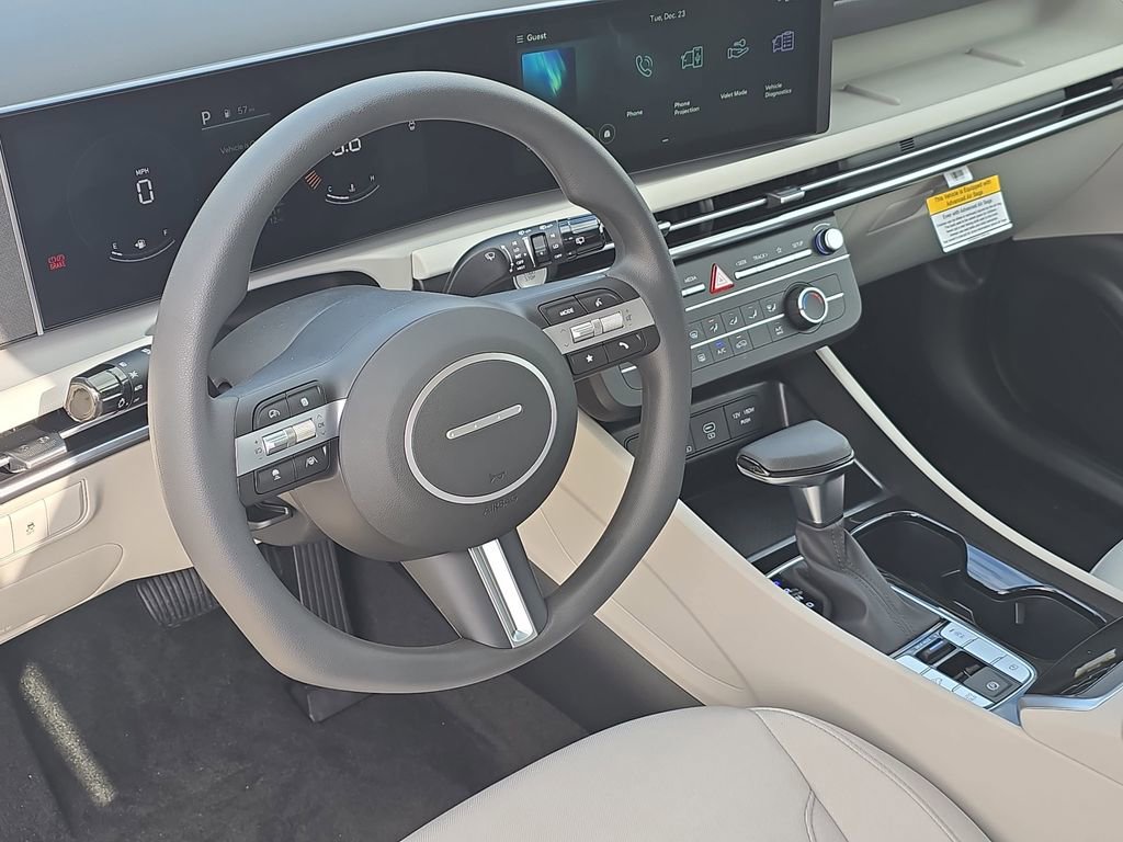 New 2026 Hyundai Tucson SE image 15