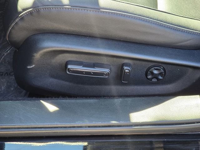 Used 2018 Honda Accord Touring image 11