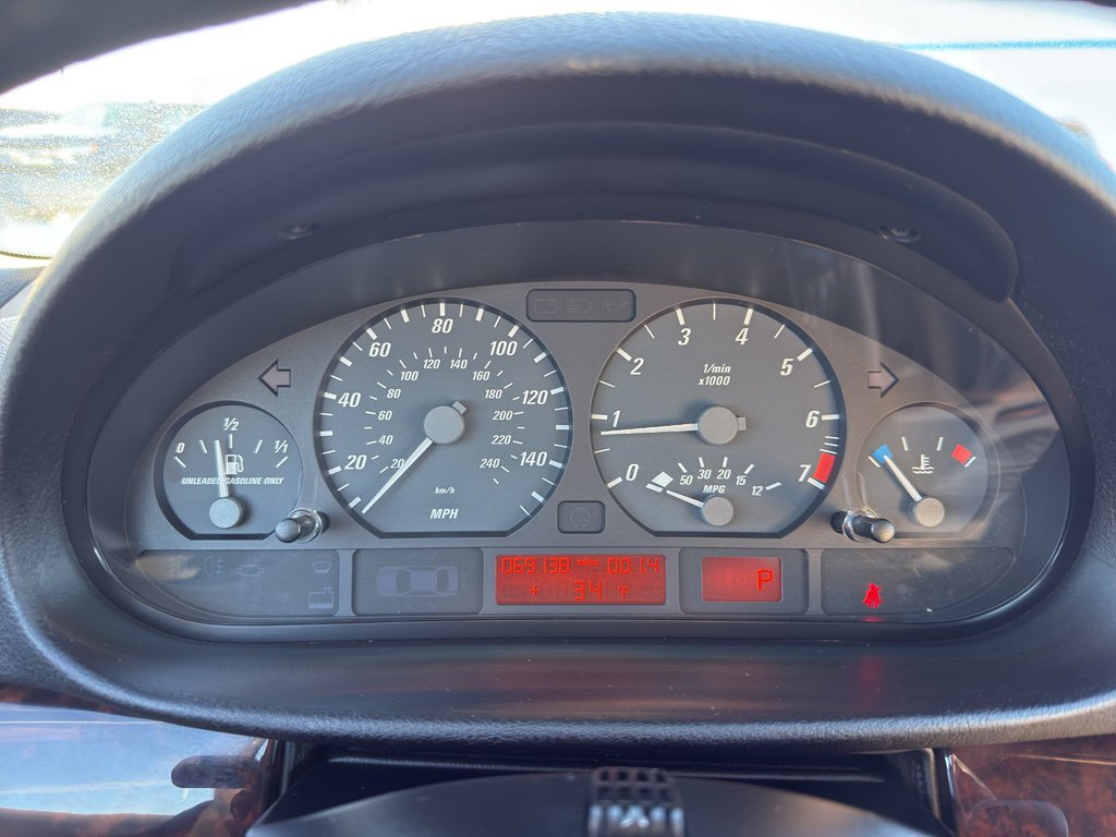 Used 2006 BMW 325Ci Convertible image 17