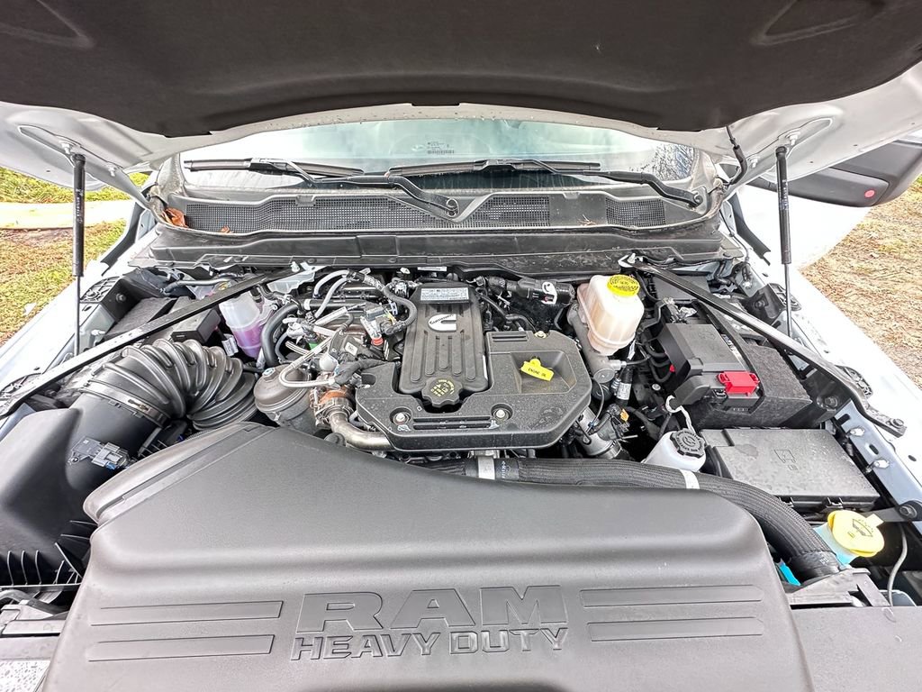 New 2026 RAM 5500 Tradesman w/ Chrome Appearance Group image 39