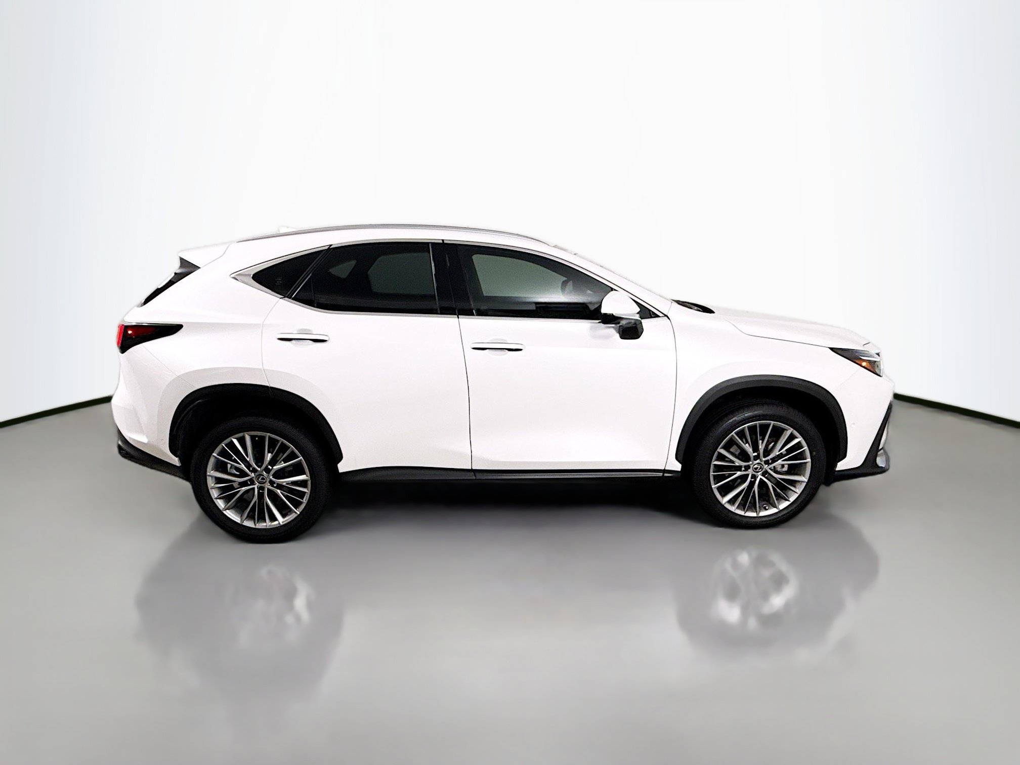 Used 2024 Lexus NX 350h AWD w/ Luxury Package image 8