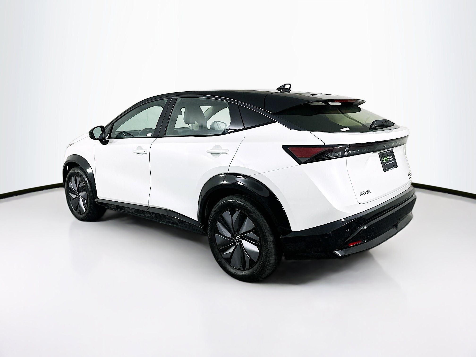 Used 2024 Nissan Ariya AWD image 5