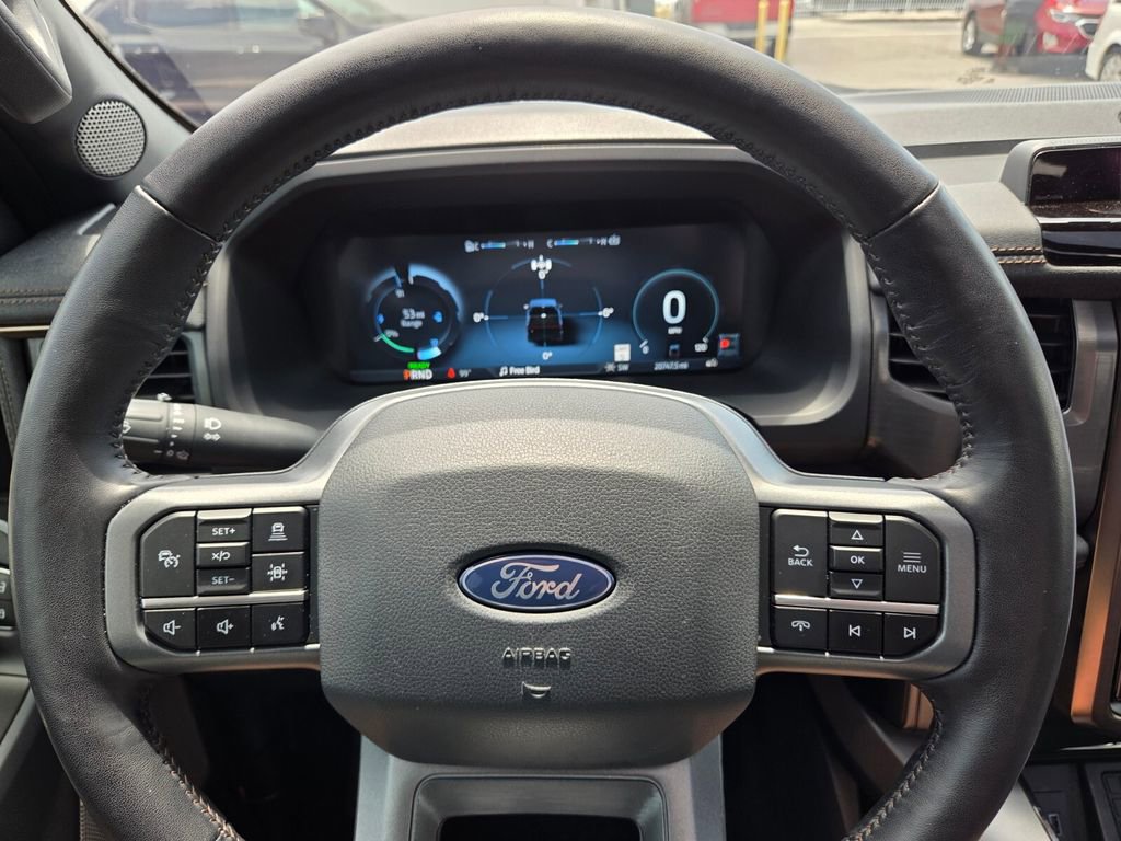 Used 2024 Ford F150 Lightning Lariat AWD/4WD image 32