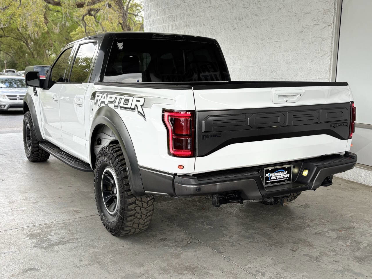 Used 2017 Ford F150 Raptor w/ Equipment Group 802A Luxury image 7