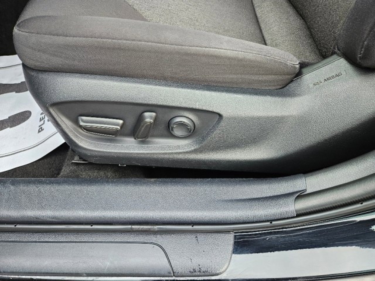 Used 2023 Toyota Camry LE image 22