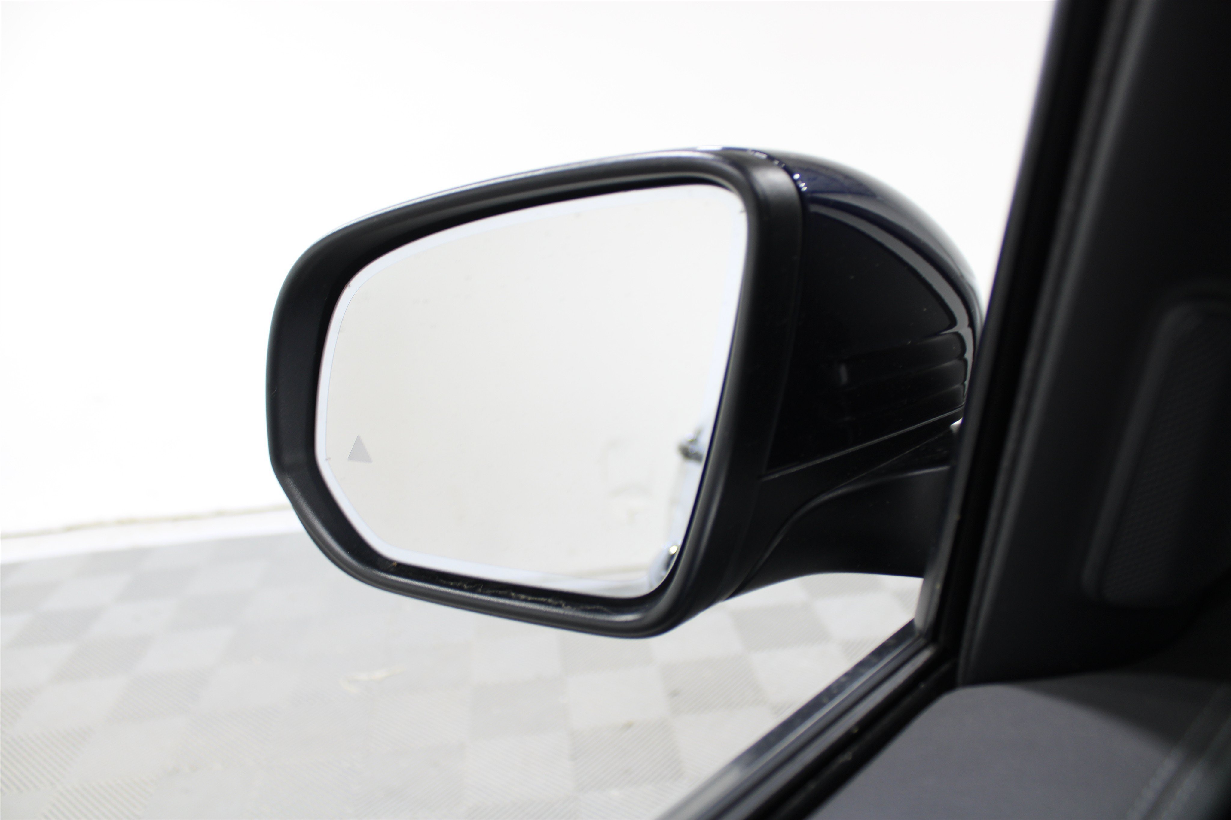 Used 2020 Mercedes-Benz GLE 350 4MATIC w/ Premium Package image 18