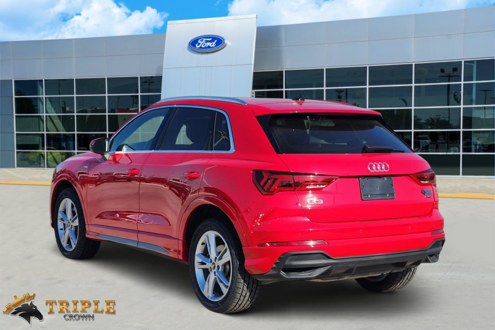 Used 2023 Audi Q3 2.0T Premium Plus w/ Premium Plus Package AWD/4WD image 4