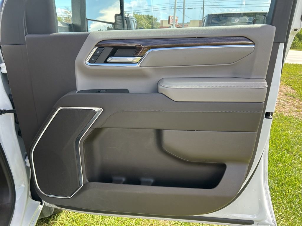 Used 2024 Chevrolet Silverado 2500 LT image 33