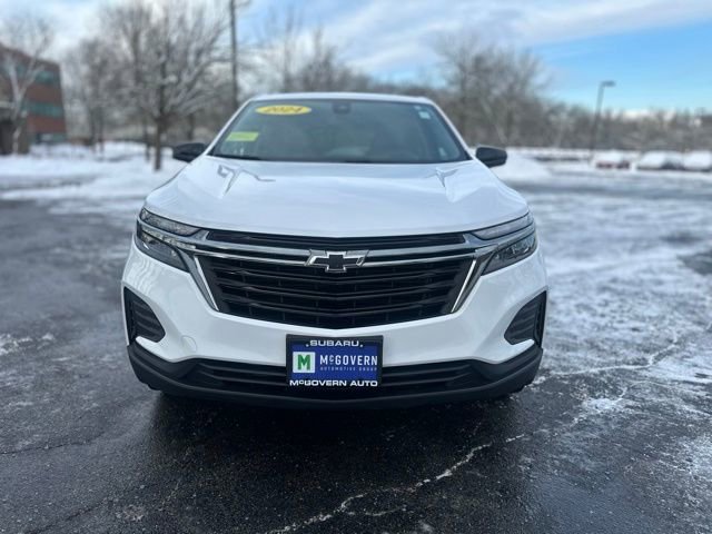 Used 2024 Chevrolet Equinox LS w/ LS Convenience Package image 2