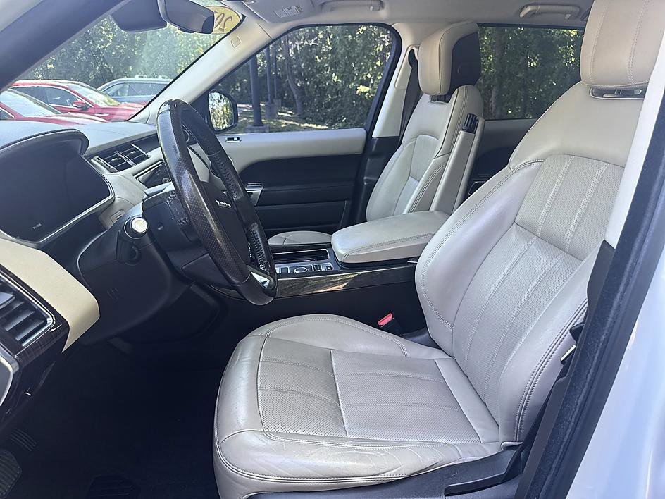 Used 2018 Land Rover Range Rover Sport HSE image 11