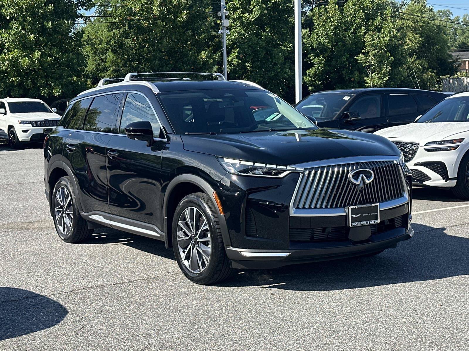 Used 2026 INFINITI QX60 Luxe w/ Family Package AWD/4WD image 6