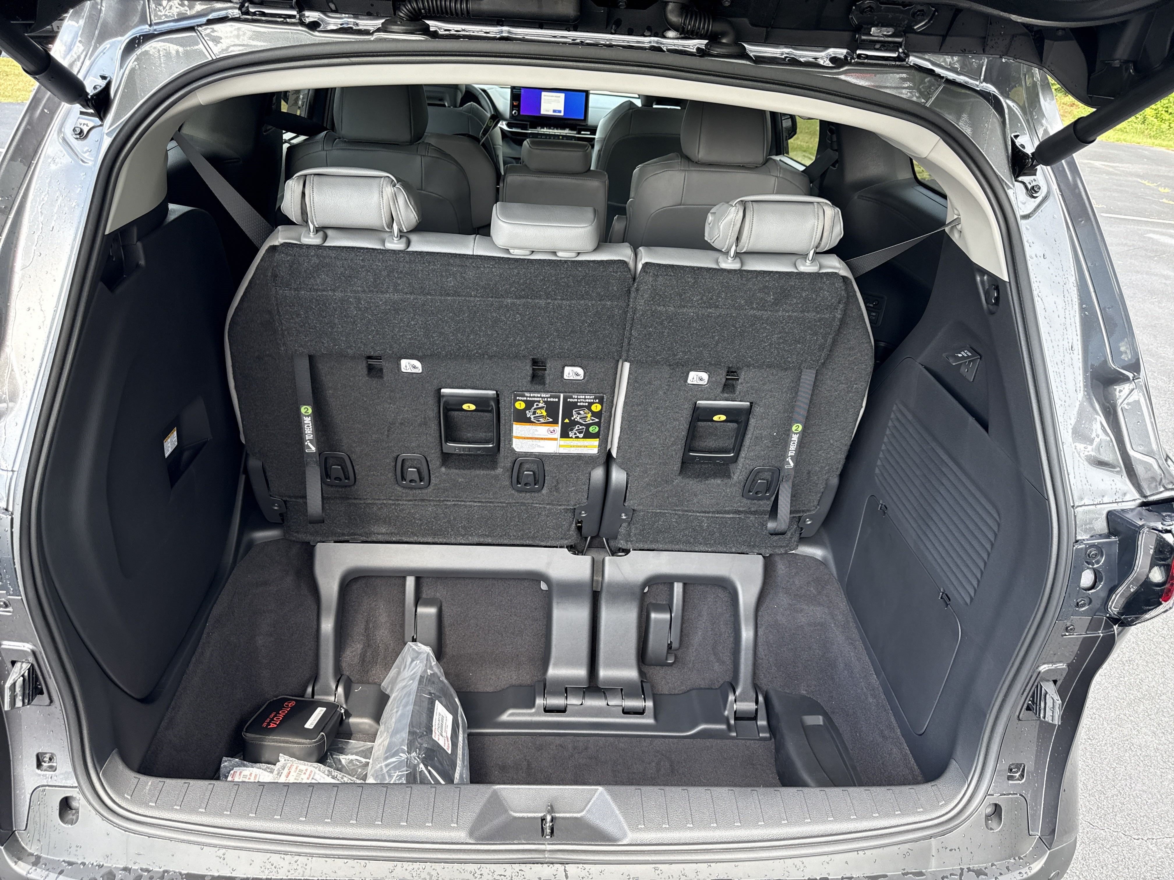 New 2025 Toyota Sienna XLE w/ XLE Plus Package FWD image 42