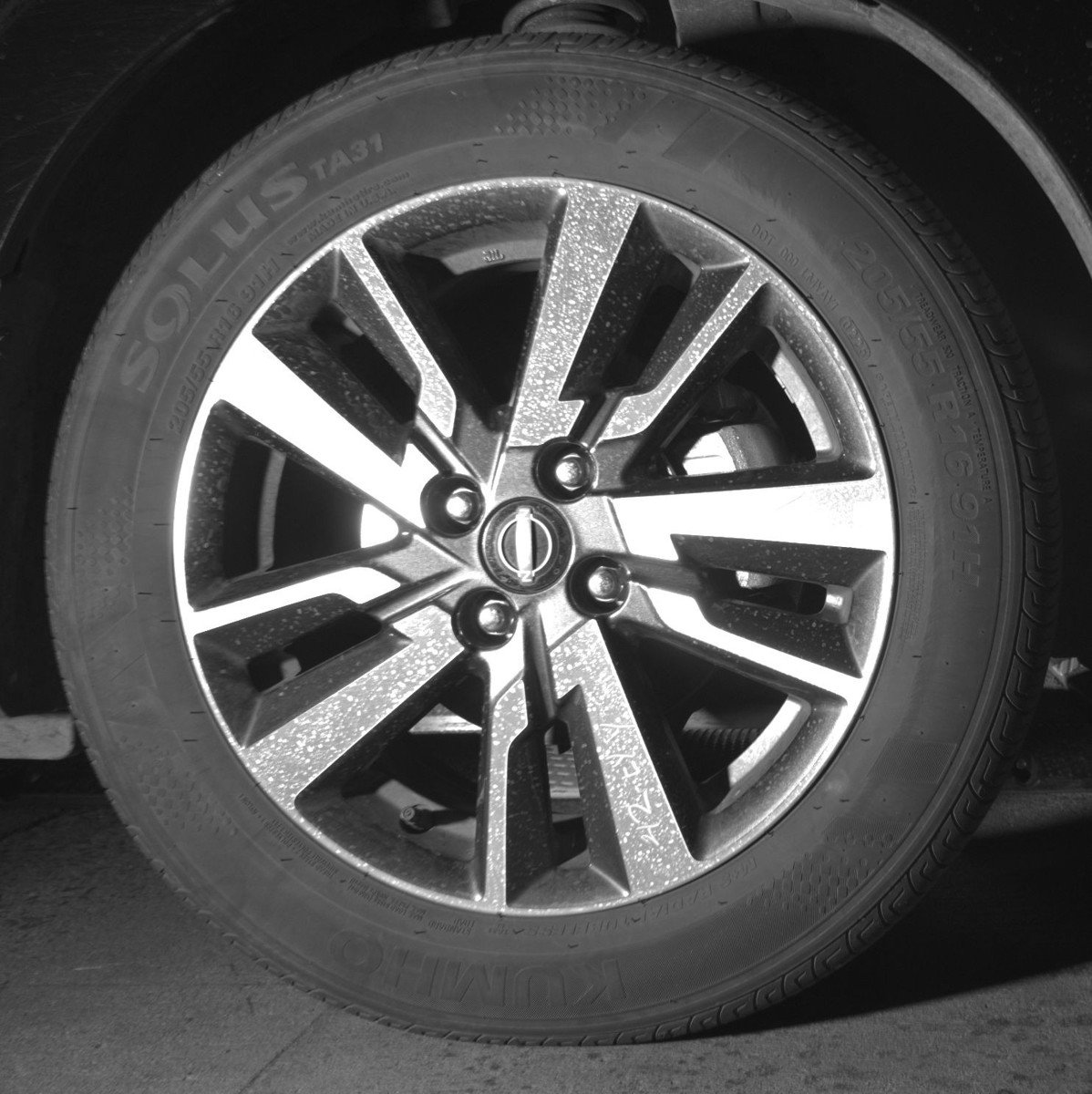 Used 2025 Nissan Versa SV image 13