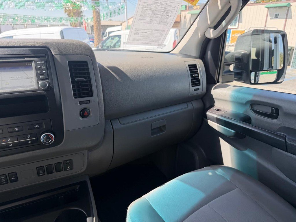 Used 2015 Nissan NV 3500 SV w/ Technology Package RWD image 31